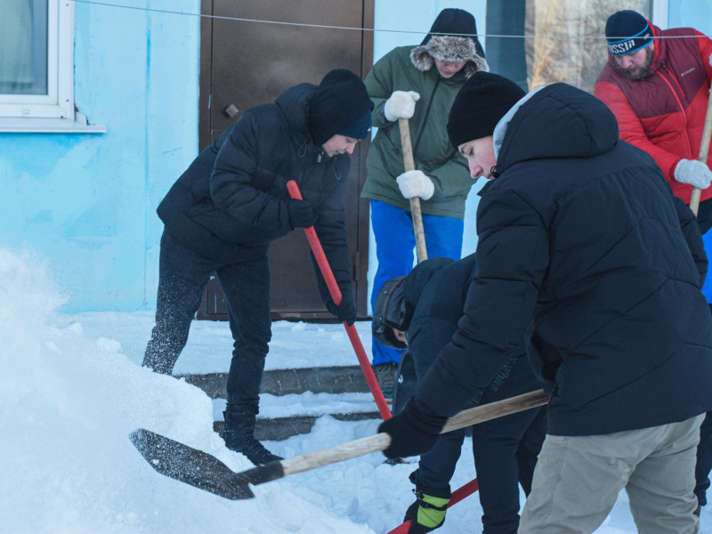 Волонтерский отряд «Здоровое поколение» - участник акции  «Снежный десант».